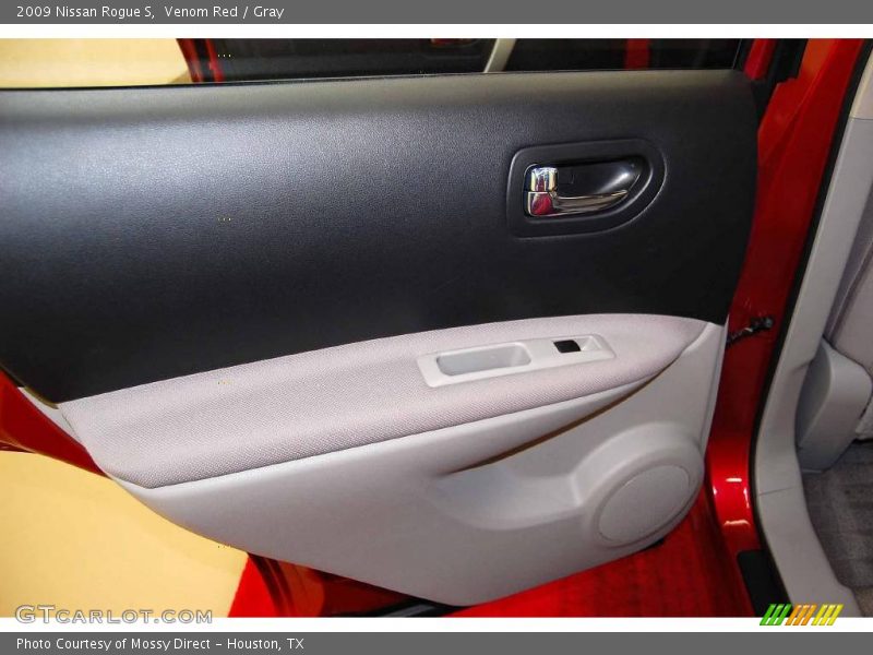 Venom Red / Gray 2009 Nissan Rogue S