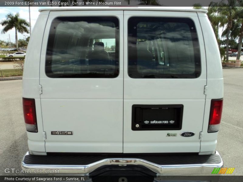 Oxford White / Medium Flint 2009 Ford E Series Van E150 Cargo