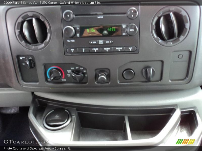 Oxford White / Medium Flint 2009 Ford E Series Van E150 Cargo
