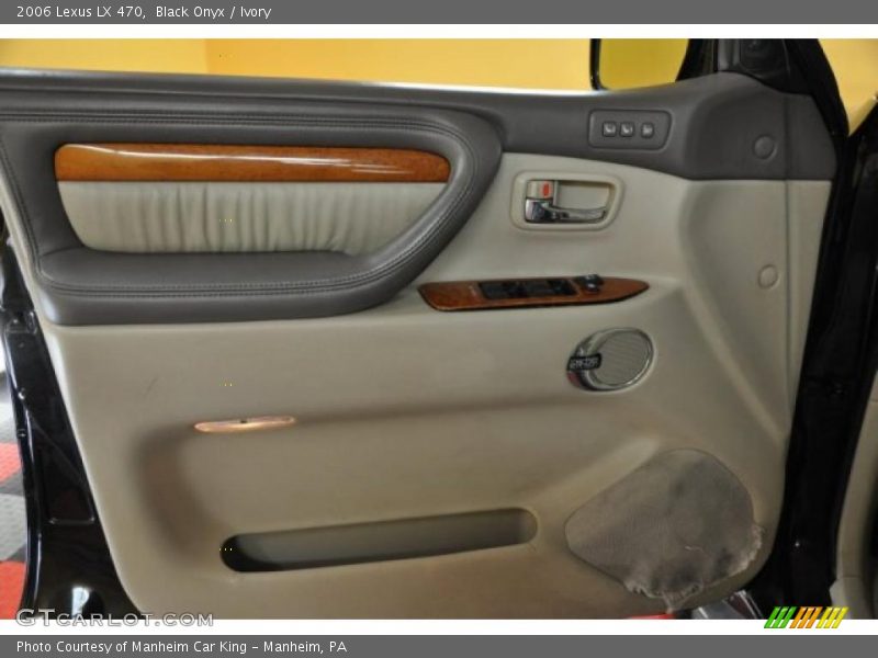 Black Onyx / Ivory 2006 Lexus LX 470