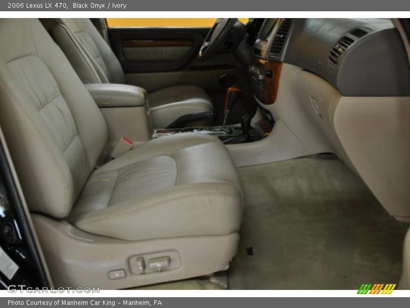 Black Onyx / Ivory 2006 Lexus LX 470