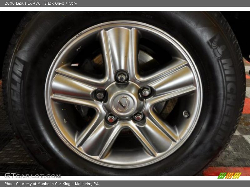 Black Onyx / Ivory 2006 Lexus LX 470