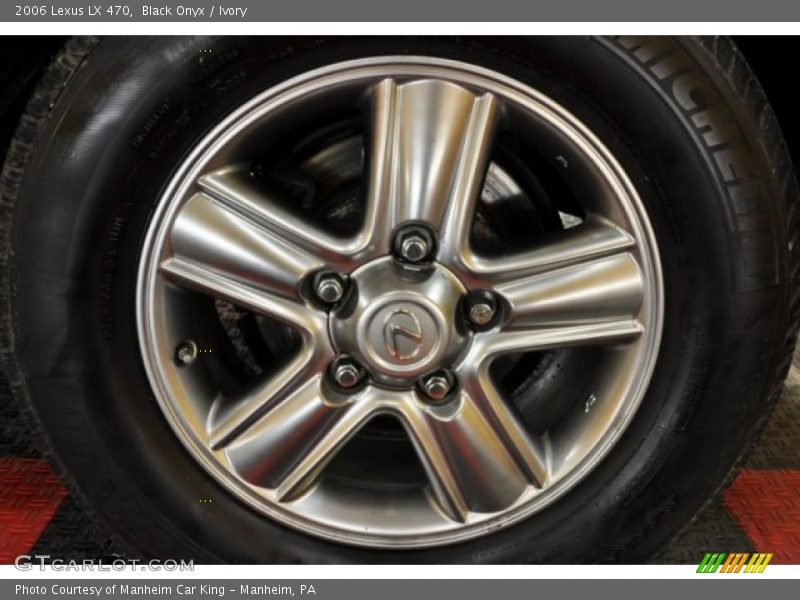 Black Onyx / Ivory 2006 Lexus LX 470