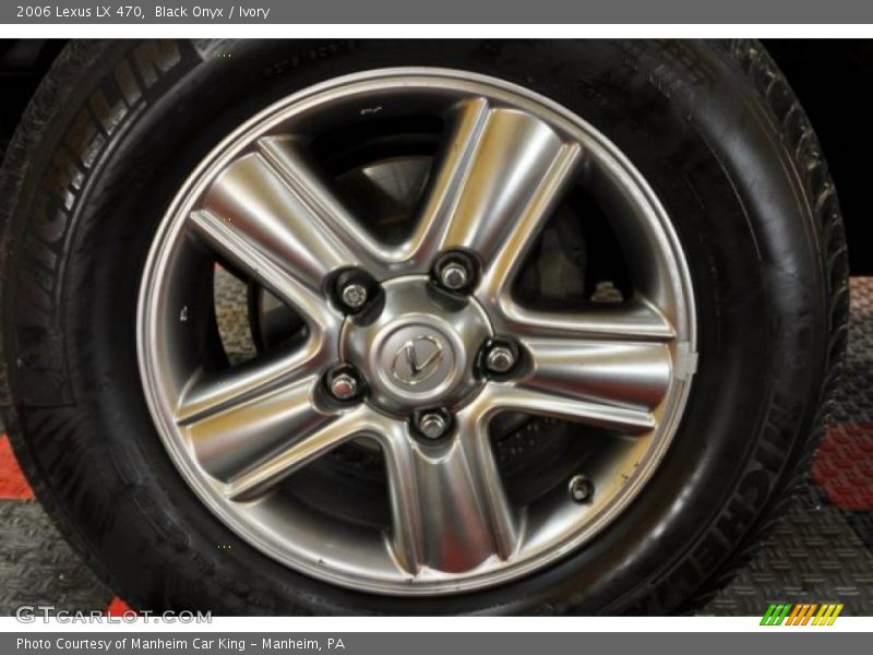 Black Onyx / Ivory 2006 Lexus LX 470