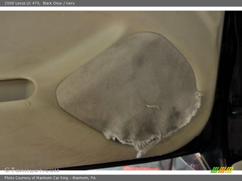 Black Onyx / Ivory 2006 Lexus LX 470