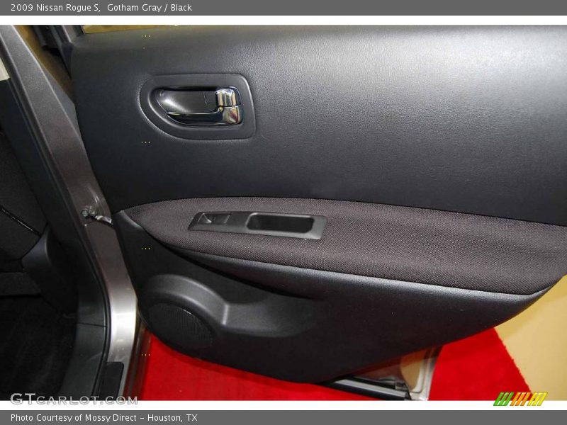 Gotham Gray / Black 2009 Nissan Rogue S