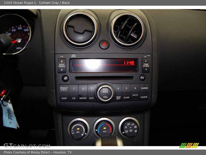 Gotham Gray / Black 2009 Nissan Rogue S