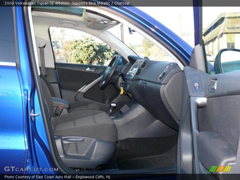  2009 Tiguan SE 4Motion Charcoal Interior