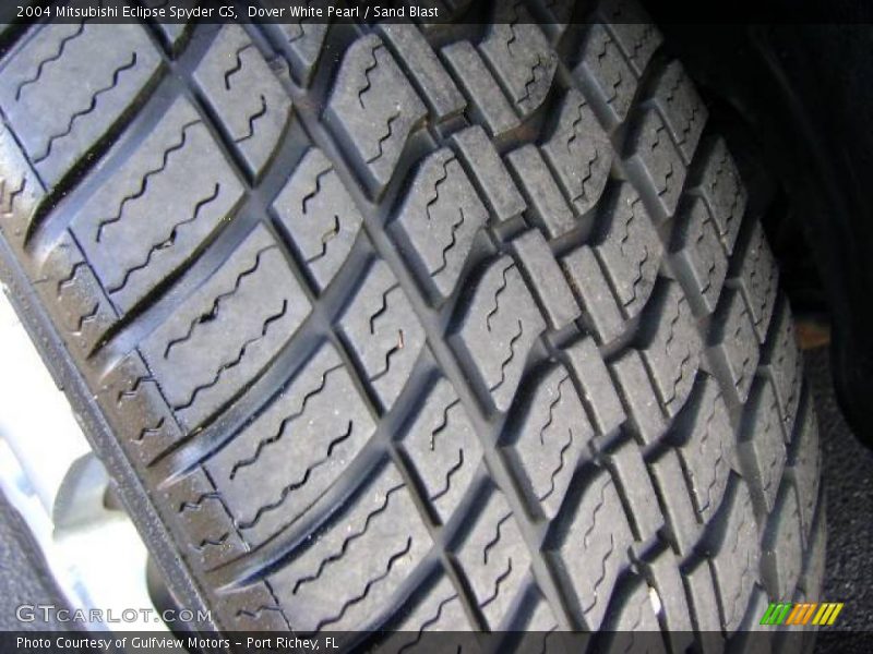 Dover White Pearl / Sand Blast 2004 Mitsubishi Eclipse Spyder GS
