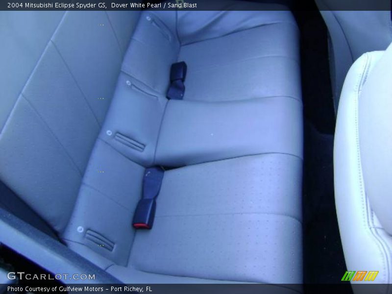 Dover White Pearl / Sand Blast 2004 Mitsubishi Eclipse Spyder GS