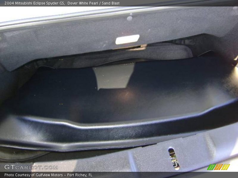 Dover White Pearl / Sand Blast 2004 Mitsubishi Eclipse Spyder GS