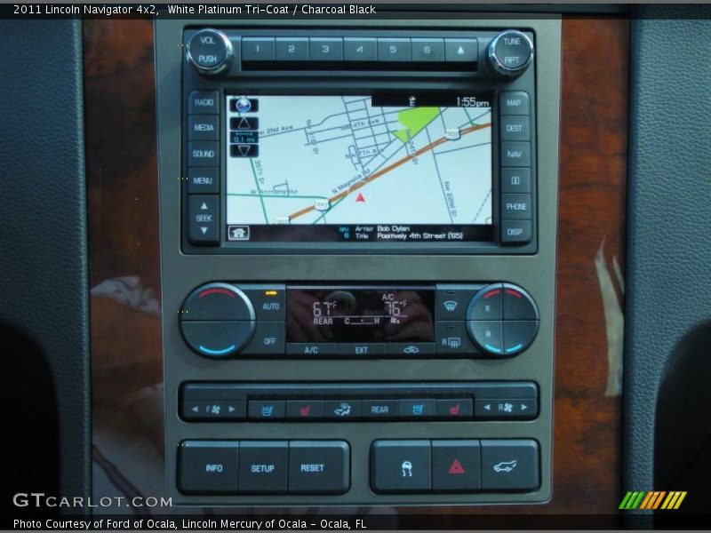 Navigation of 2011 Navigator 4x2
