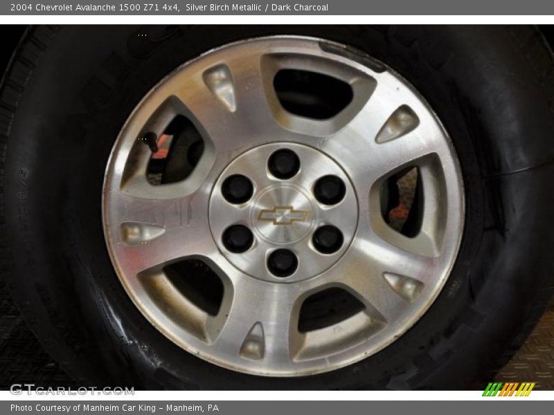 Silver Birch Metallic / Dark Charcoal 2004 Chevrolet Avalanche 1500 Z71 4x4