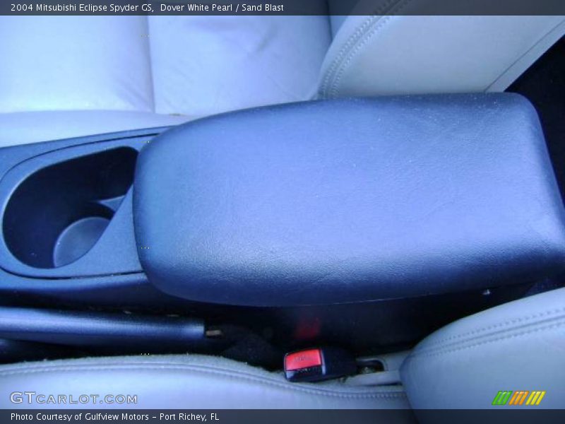 Dover White Pearl / Sand Blast 2004 Mitsubishi Eclipse Spyder GS
