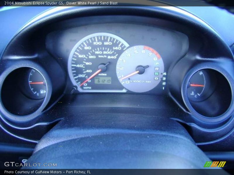 Dover White Pearl / Sand Blast 2004 Mitsubishi Eclipse Spyder GS
