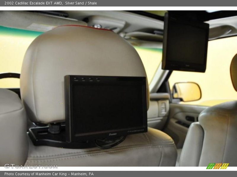 Silver Sand / Shale 2002 Cadillac Escalade EXT AWD