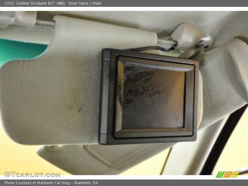 Silver Sand / Shale 2002 Cadillac Escalade EXT AWD