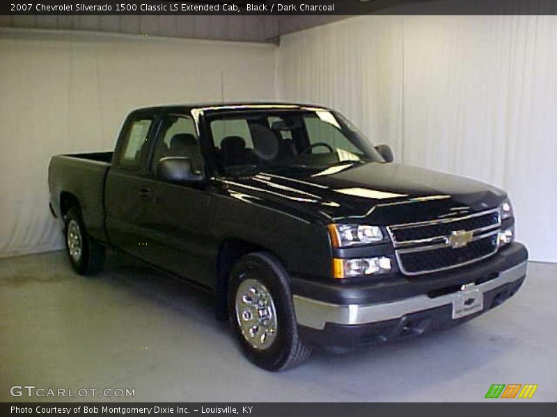 Black / Dark Charcoal 2007 Chevrolet Silverado 1500 Classic LS Extended Cab