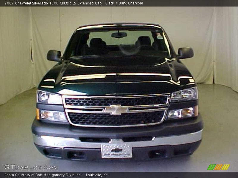 Black / Dark Charcoal 2007 Chevrolet Silverado 1500 Classic LS Extended Cab
