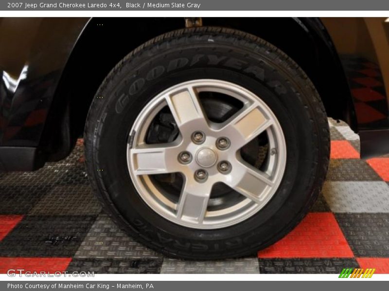 Black / Medium Slate Gray 2007 Jeep Grand Cherokee Laredo 4x4