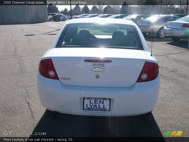 Summit White / Neutral Beige 2005 Chevrolet Cobalt Sedan