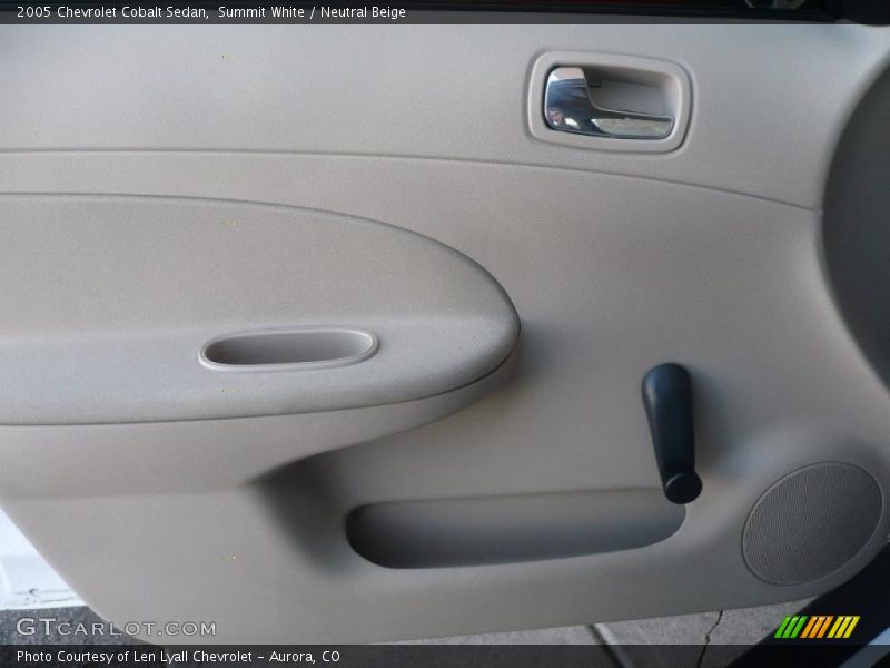 Summit White / Neutral Beige 2005 Chevrolet Cobalt Sedan
