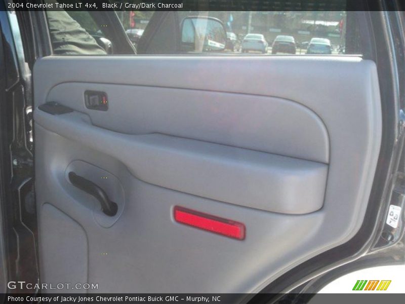 Black / Gray/Dark Charcoal 2004 Chevrolet Tahoe LT 4x4