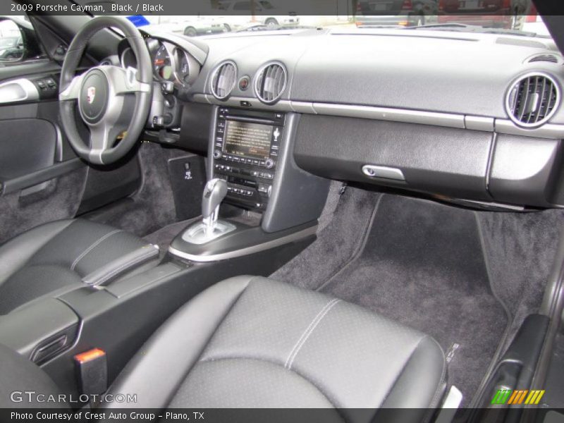 Dashboard of 2009 Cayman 