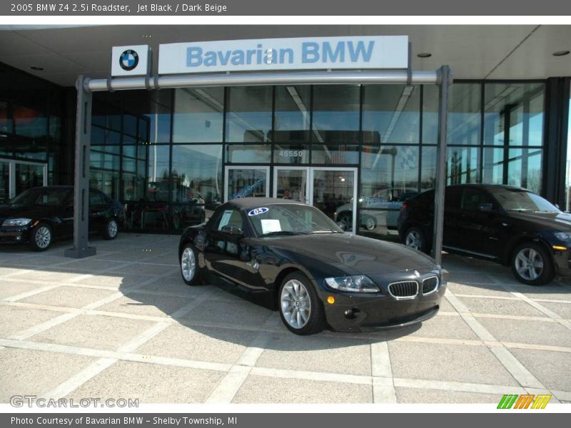 Jet Black / Dark Beige 2005 BMW Z4 2.5i Roadster