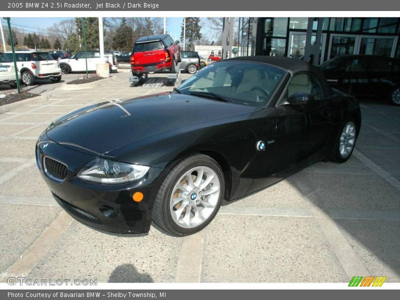 Jet Black / Dark Beige 2005 BMW Z4 2.5i Roadster