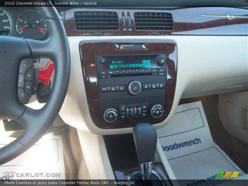Summit White / Neutral 2010 Chevrolet Impala LT