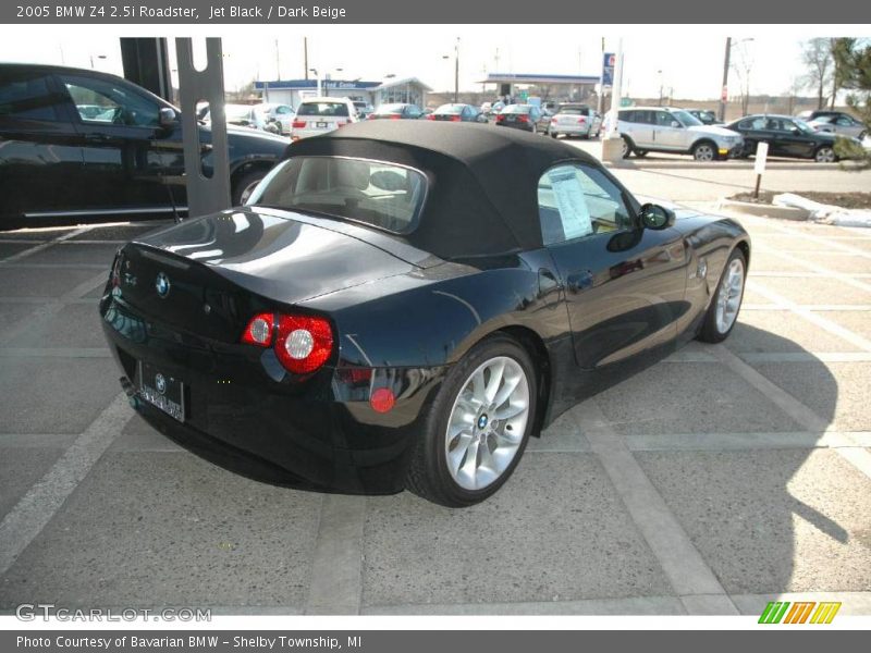 Jet Black / Dark Beige 2005 BMW Z4 2.5i Roadster