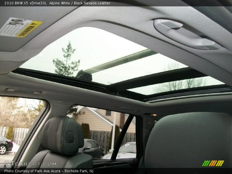 Sunroof of 2010 X5 xDrive30i