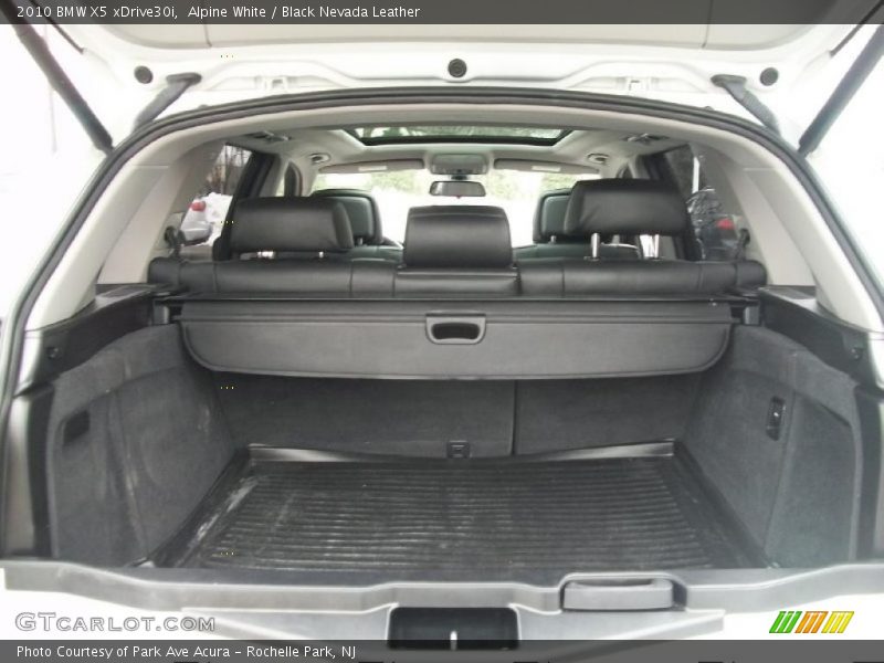  2010 X5 xDrive30i Trunk