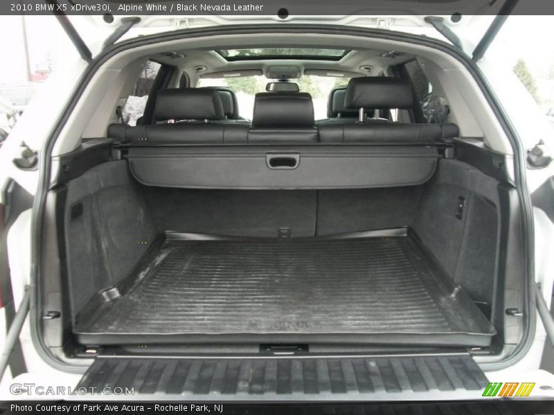 Alpine White / Black Nevada Leather 2010 BMW X5 xDrive30i