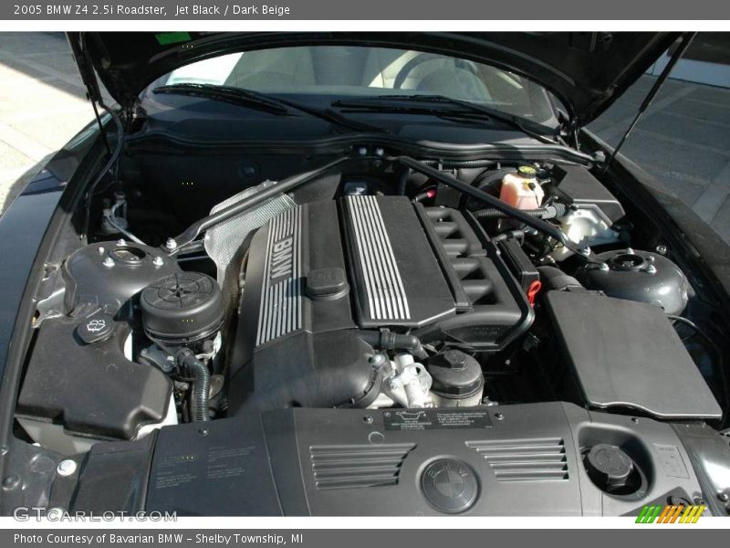 Jet Black / Dark Beige 2005 BMW Z4 2.5i Roadster