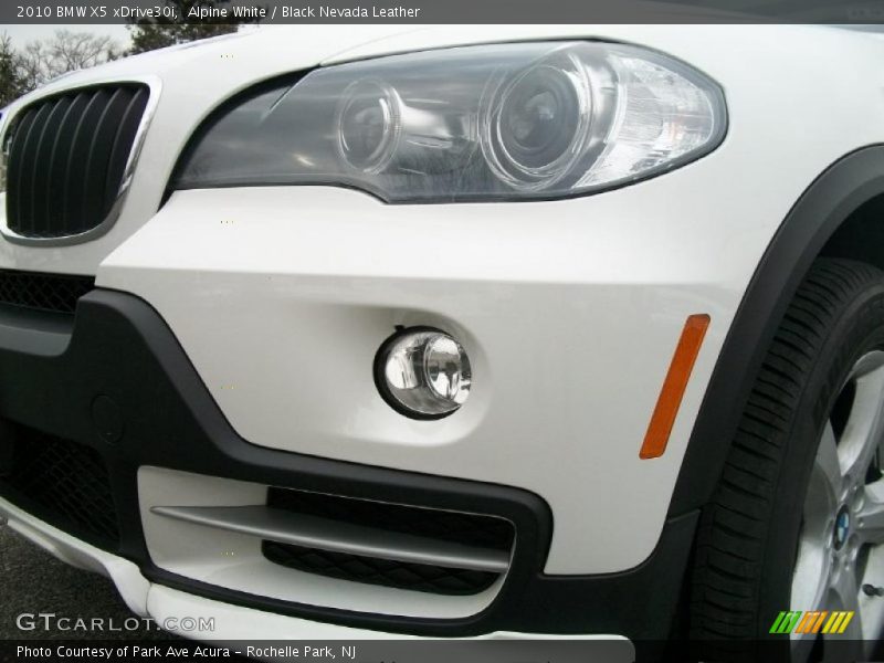 Alpine White / Black Nevada Leather 2010 BMW X5 xDrive30i
