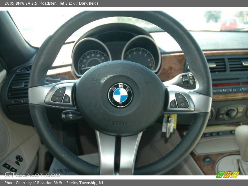 Jet Black / Dark Beige 2005 BMW Z4 2.5i Roadster