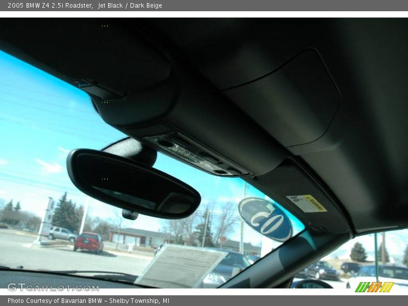 Jet Black / Dark Beige 2005 BMW Z4 2.5i Roadster