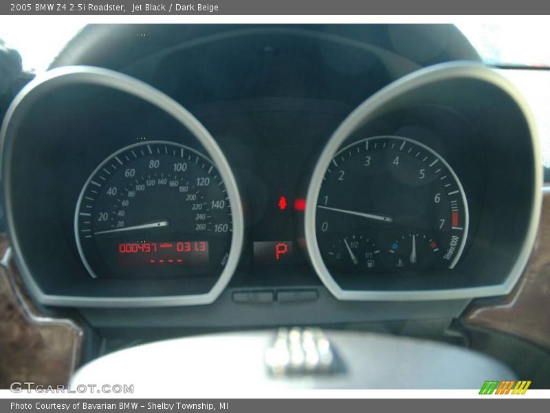 Jet Black / Dark Beige 2005 BMW Z4 2.5i Roadster