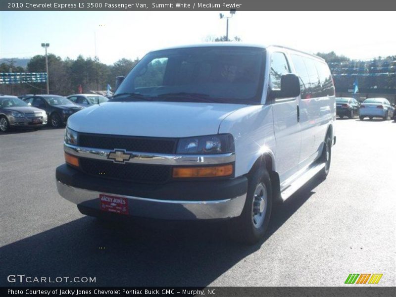 Summit White / Medium Pewter 2010 Chevrolet Express LS 3500 Passenger Van