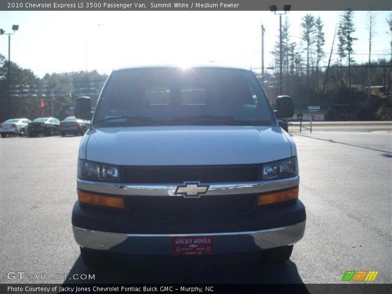 Summit White / Medium Pewter 2010 Chevrolet Express LS 3500 Passenger Van