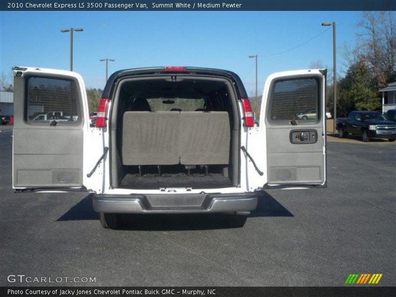 Summit White / Medium Pewter 2010 Chevrolet Express LS 3500 Passenger Van