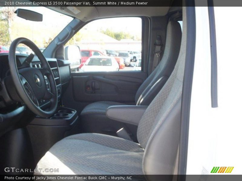 Summit White / Medium Pewter 2010 Chevrolet Express LS 3500 Passenger Van