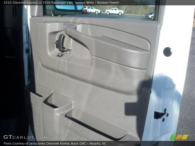 Summit White / Medium Pewter 2010 Chevrolet Express LS 3500 Passenger Van