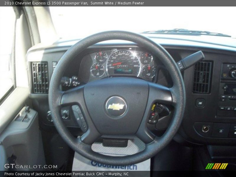 Summit White / Medium Pewter 2010 Chevrolet Express LS 3500 Passenger Van