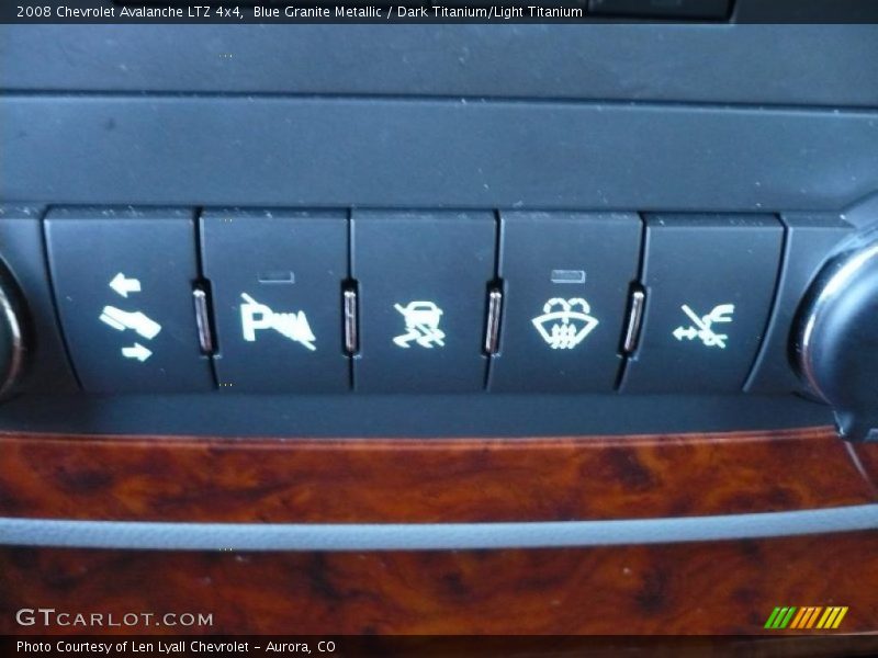 Controls of 2008 Avalanche LTZ 4x4