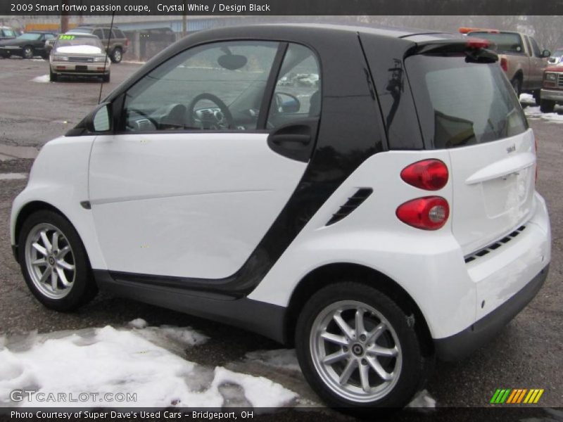 Crystal White / Design Black 2009 Smart fortwo passion coupe