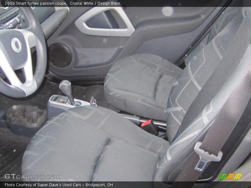 Crystal White / Design Black 2009 Smart fortwo passion coupe