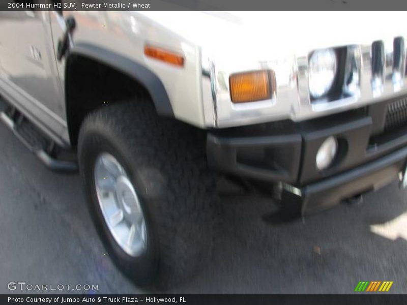 Pewter Metallic / Wheat 2004 Hummer H2 SUV